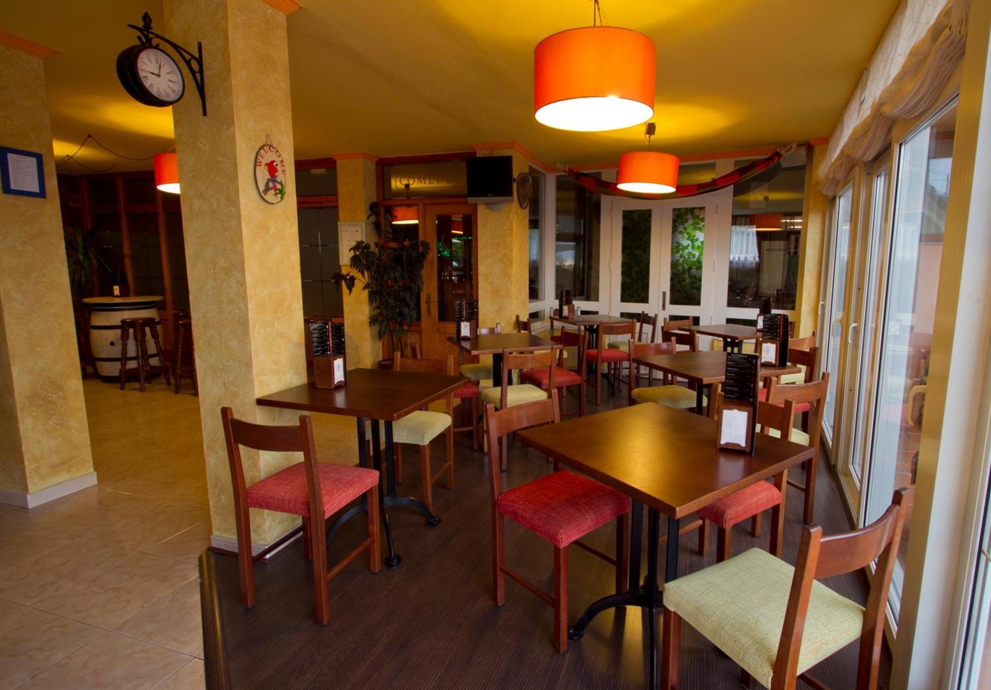 Hotel El Refugio 3 Estrellas Кобресес Экстерьер фото